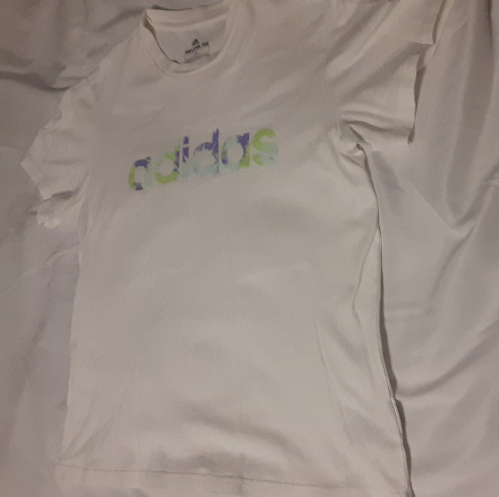Adidas t-shirt